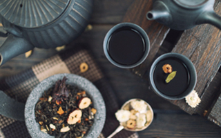 Cooling Summer Heat with Chinese Herbal Teas